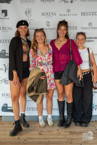 HouseWeinPartyV2-300