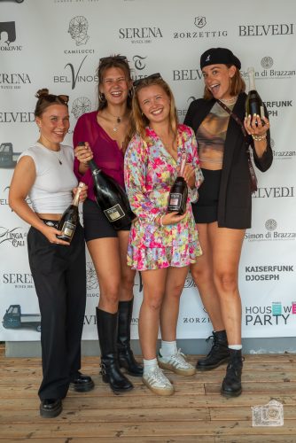 HouseWeinPartyV2-302