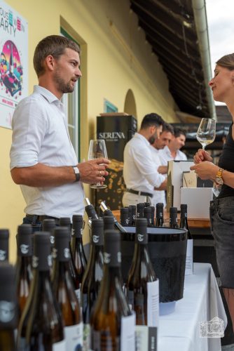 HouseWeinPartyV2-370